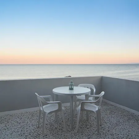 Lovely Side Loft Апартаменты